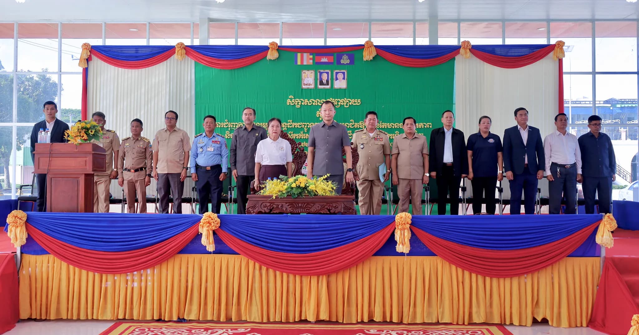 សិក្ខាសាលាផ្សព្វផ្សាយស្តីពី «ការជំរុញការកែលម្អរថយន្តដឹកជញ្ជូនកម្មករនិយោជិត ឱ្យកាន់តែមានផាសុកភាពនិងសុវត្ថិភាព និងការបិទស្ទីកគ័រសម្គាល់» នៅក្រុងបាវិត