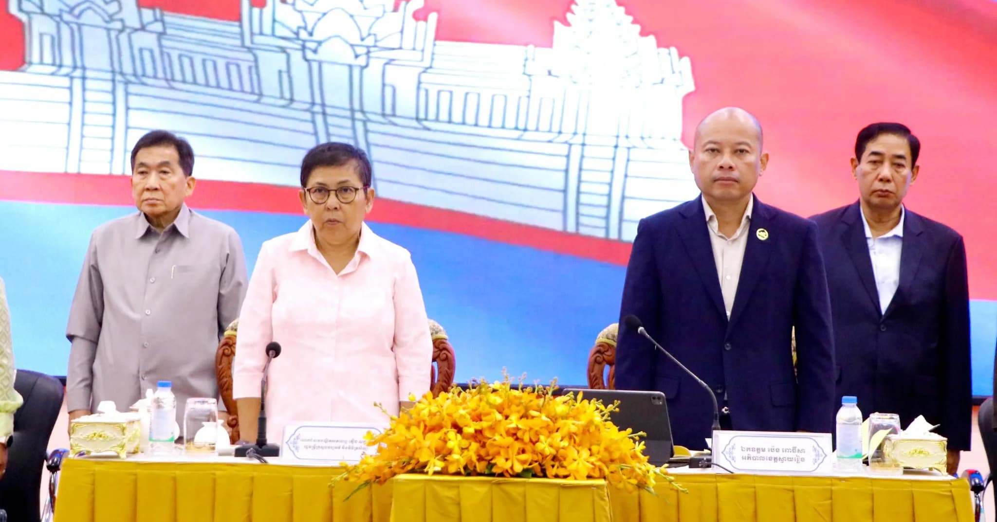 កិច្ចប្រជុំបូកសរុបលទ្ធផលការងារប្រចាំឆមាសទី១ និងលើកទិសដៅការងារបន្តឆមាសទី២ ឆ្នាំ២០២៦ របស់ក្រុមការងាររាជរដ្ឋាភិបាលចុះមូលដ្ឋានខេត្តស្វាយរៀង