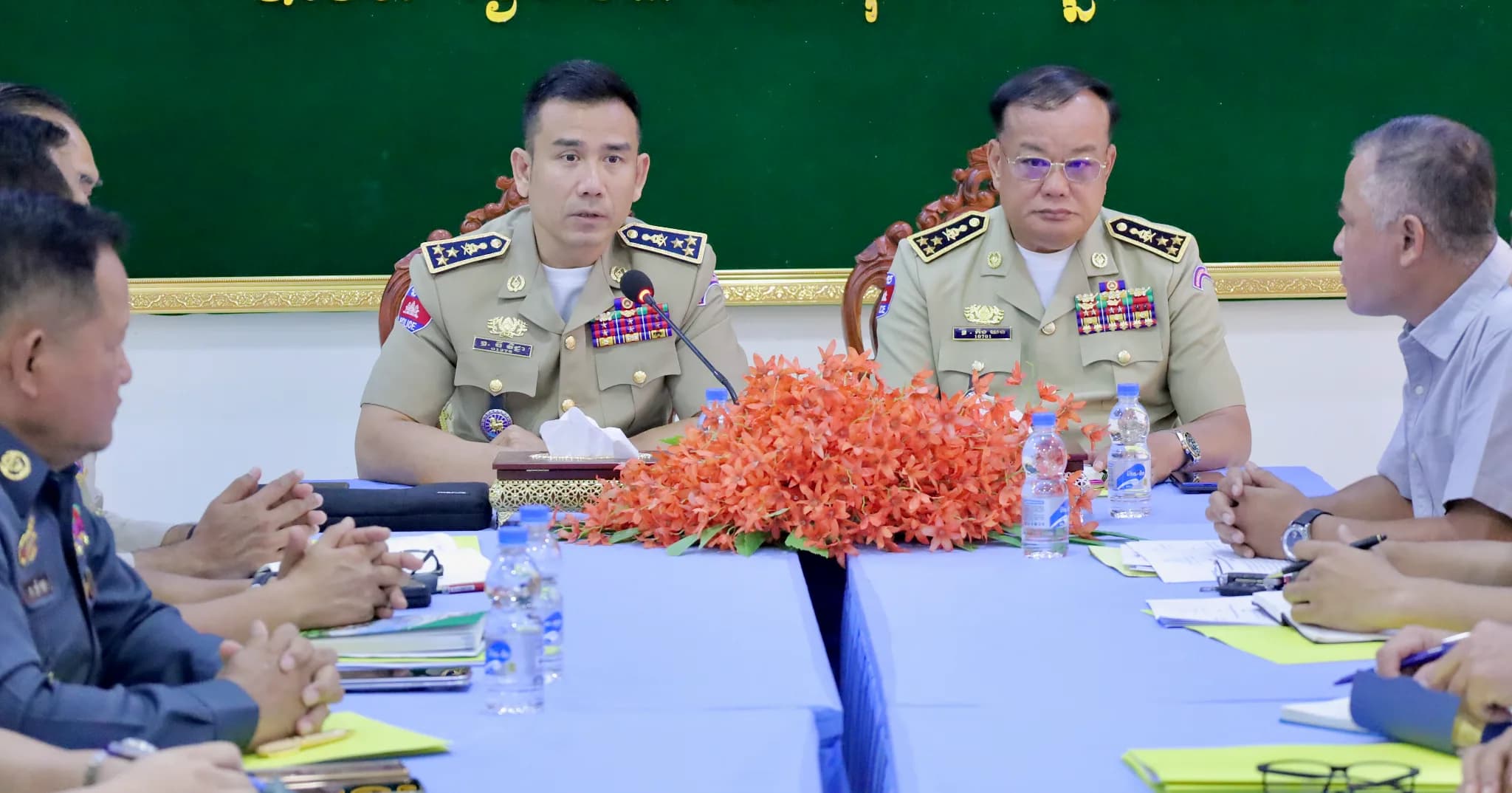 ថ្នាក់ដឹកនាំអគ្គស្នងការដ្ឋាននគរបាលជាតិ បើកកិច្ចប្រជុំផ្សព្វផ្សាយផែនការស្តីពីការគ្រប់គ្រងសន្តិសុខ សុវត្ថិភាពតាមទីតាំងរស់នៅប្រមូលផ្តុំ និងការប្រយុទ្ធប្រឆាំងការឆបោកតាមប្រព័ន្ធអនឡាញ (Online Scams) ក្នុងភូមិសាស្ត្រក្រុងបាវិត