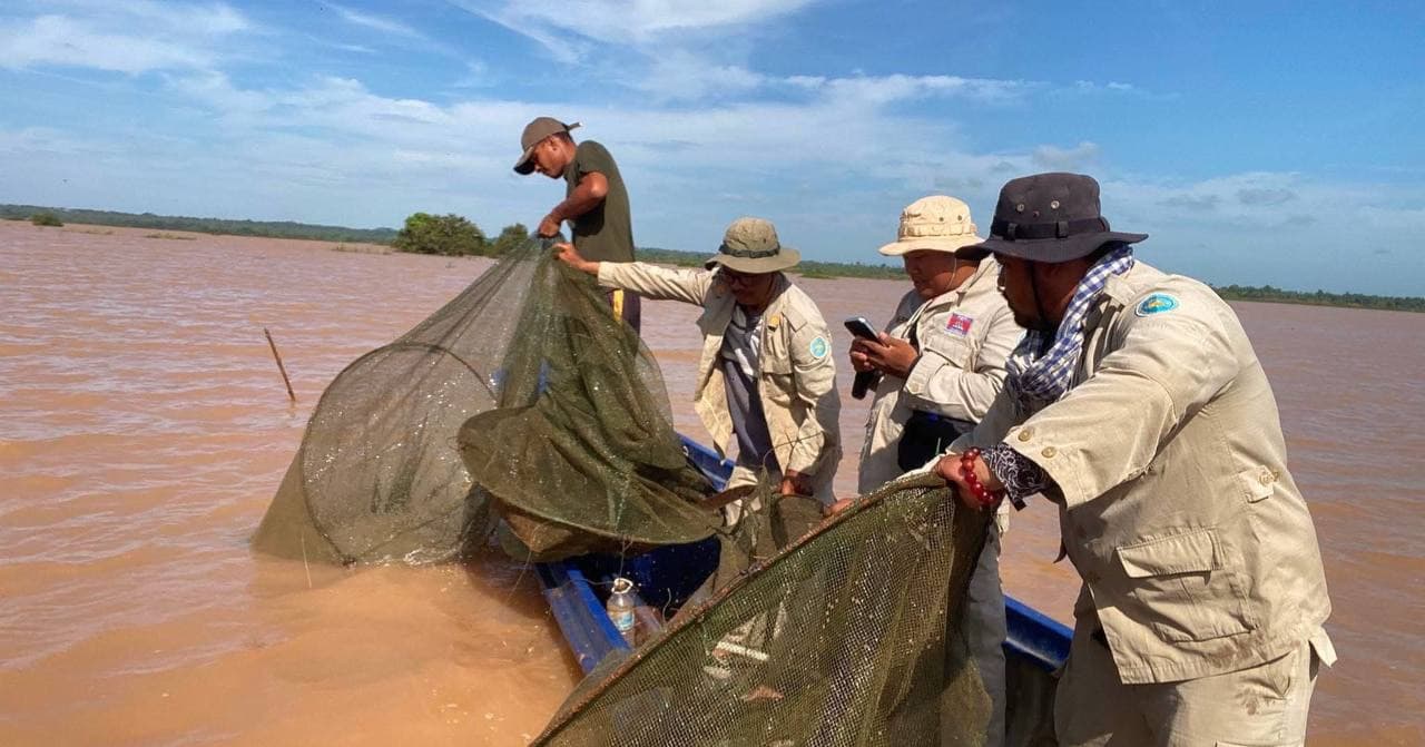 មន្ត្រីខណ្ឌរដ្ឋបាលជលផលកំពង់ចាម បង្ក្រាបបទល្មើស ២ករណី ក្នុងភូមិសាស្ត្រស្រុកកំពង់សៀម