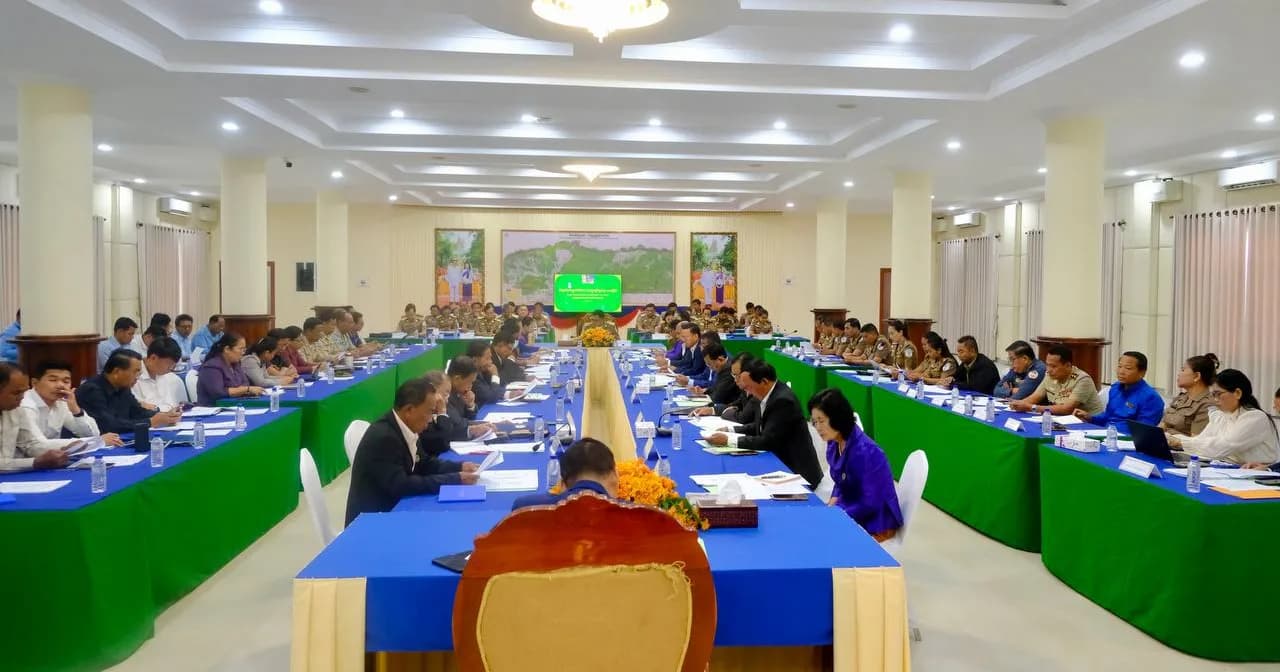 ឯកឧត្តម ស៊ី ប្រាសិទ្ធ អញ្ជើញដឹកនាំកិច្ចប្រជុំពិភាក្សា និងអនុម័តលើការរៀបចំប្រតិទិននៃកិច្ចប្រជុំសាមញ្ញ សម្រាប់ឆ្នាំទី៣ របស់ក្រុមប្រឹក្សាខេត្តឧត្តរមានជ័យ អាណត្តិទី៤។