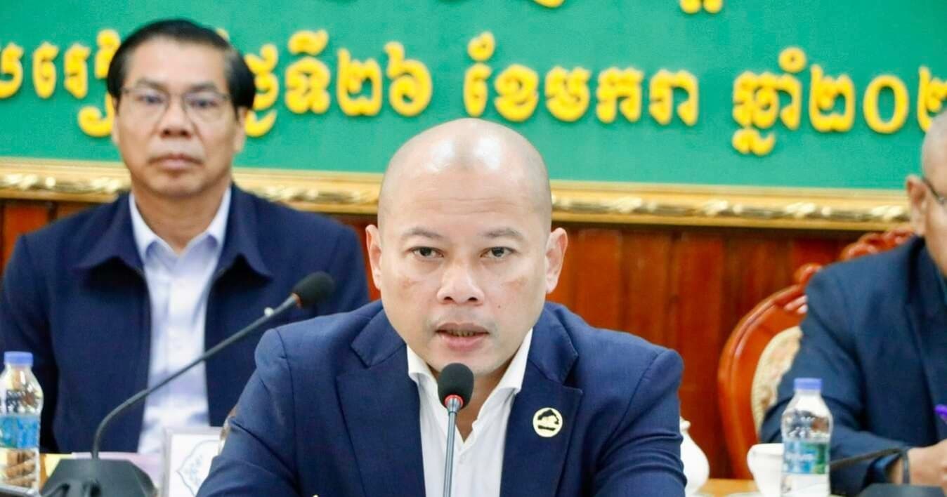 អភិបាលខេត្តស្វាយរៀង ណែនាំអាជ្ញាធរត្រូវពង្រឹងការទប់ស្កាត់ ការជួញដូរ ចែកចាយ និងប្រើប្រាស់គ្រឿងញៀន ឱ្យបានម៉ឺងម៉ាត់
