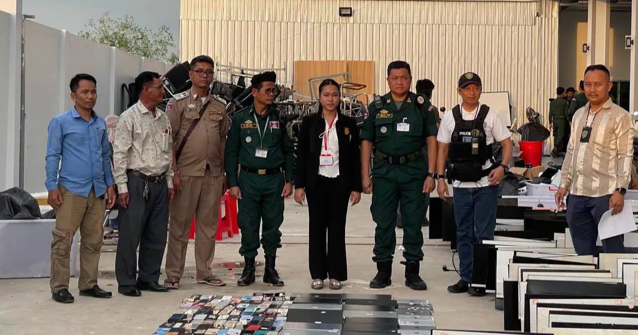 កម្លាំងនគរបាល នៃស្នងការដ្ឋាននគរបាលខេត្តស្វាយរៀង និងកម្លាំងគណៈបញ្ជាការឯកភាពរដ្ឋបាលក្រុងបាវិត បានបង្ក្រាបចំនួន ០៣ទីតាំង ជាទីតាំងសង្ស័យលួចលាក់ប្រព្រឹត្តបទល្មើសឆបោកតាមប្រព័ន្ធបច្ចេកវិទ្យា (Online Scams) នៅក្រុងបាវិត